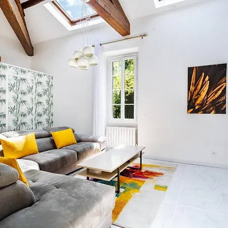 בית כפרי La Bastide Des Joncquiers *